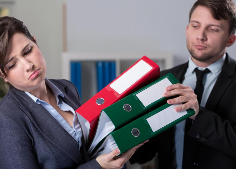 Overtime can be part of the variable remuneration.