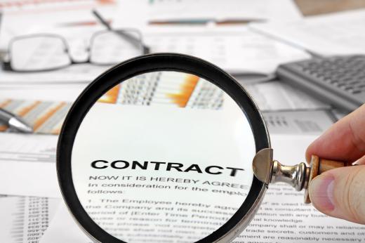 It is important to read the fine print of a contract for a payday loan.