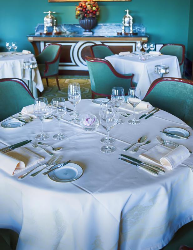 What is Corporate Etiquette? (with pictures)